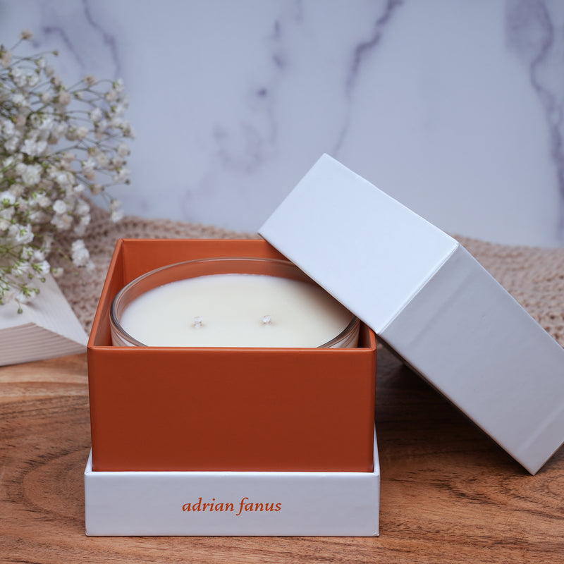 100% NON-GMO Soy wax Cotton wick  Sustainable & Biodegradable Soy Wax.  Made using clean fragrance that are paraben & phthalate free.  Made in the USA. Support other small family own businesses.  Burn Time: 45+ hours 