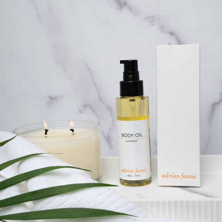 SCENT DESCRIPTION A fragrant bouquet of lavender. Top notes of fresh floral, floral apple, muguet and nuances of grape. Mid notes of lavender, rose, gardenia and jasmine.  