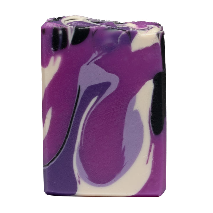 SCENT DESCRIPTION An enticing fruity blend of blackberries and raspberries with top notes of peach, coconut, wild berry, bergamot, and strawberry. Middle notes of jasmine, rose, and violet and bottom notes of musk and vanilla.