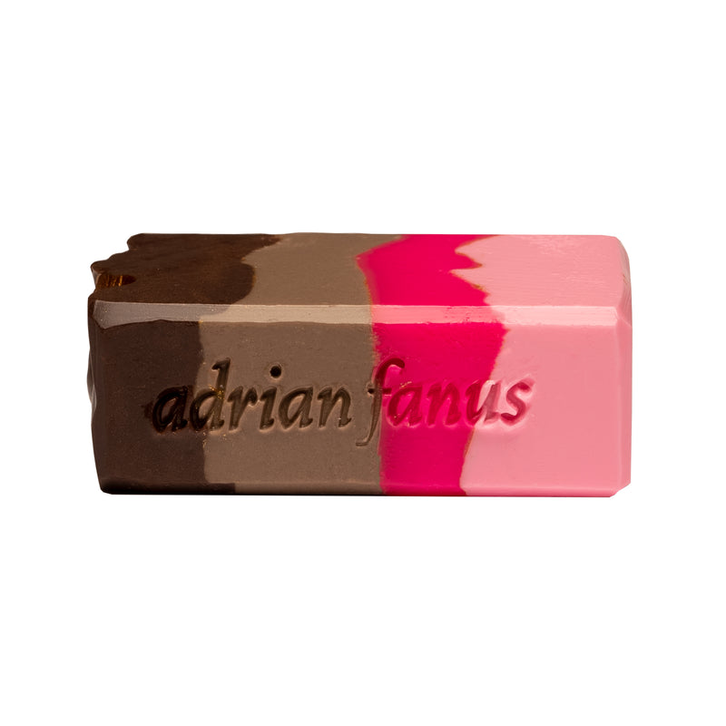 SCENT DESCRIPTION A fruity blend of cotton candy, lemon drops, caramel and raspberry jam and mild notes of musks.