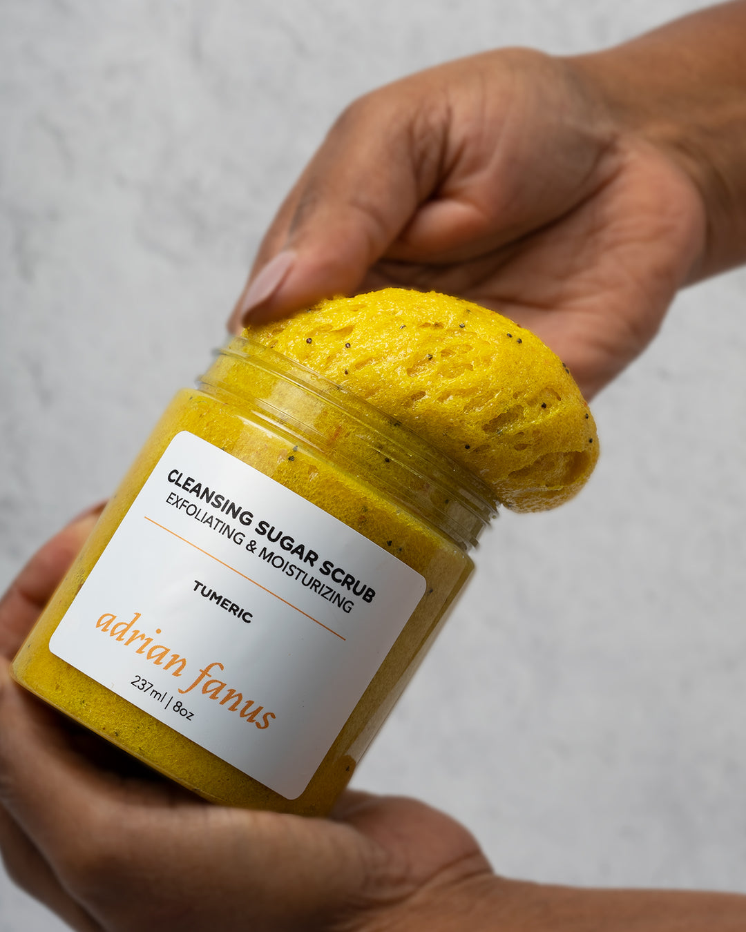 SCENT DESCRIPTION  Same woodsy, aromatic fragrant as the powdered spice used in Eastern and West Indian cuisine. 