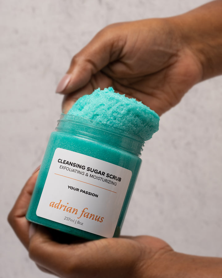 SCENT DESCRIPTION  A romantic blend of fragrance oils and essential oils, with floral notes of  lilac, gardenia, carnation, lavender, and hyacinth on a strong bouquet of roses.