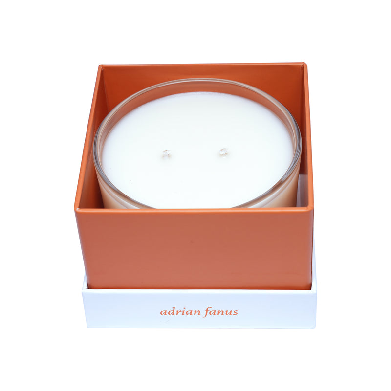 Bestseller - A true hero in the candle world  A woody earthy scent highlighted by a warm blend of cider, spice and lemon leaf with a hint of smokey incense. It&